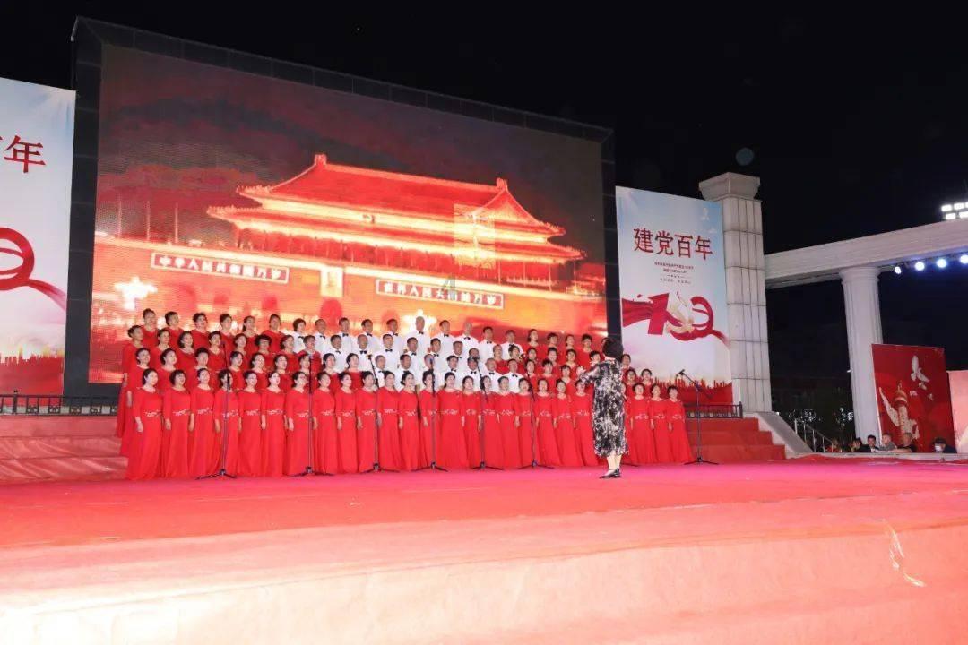 除了看电影，周末还能玩什么？给点建议吧！游戏画面