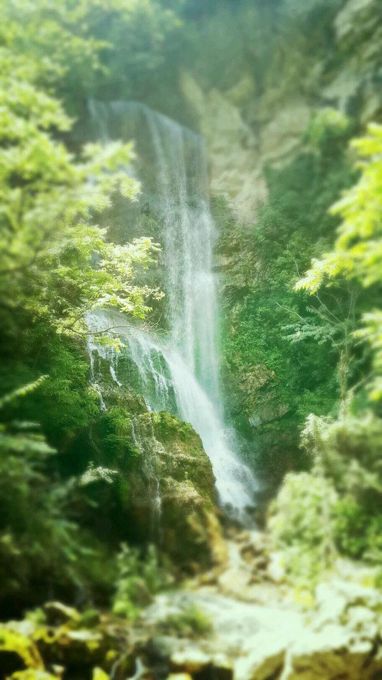 逃离拇指山地