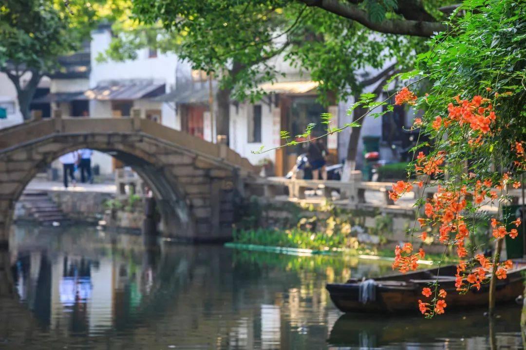 西方大卡车找字母