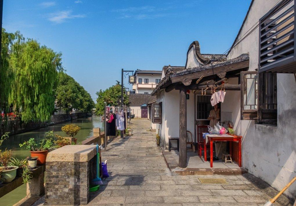 逃离弃城