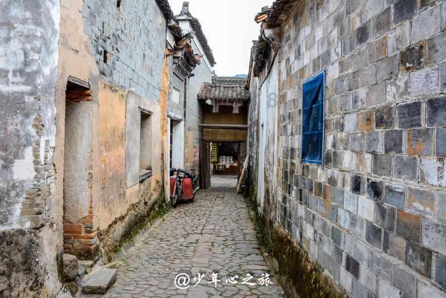 中国人民银行:有序化解重点领域风险 促使金融风险总体趋向收敛