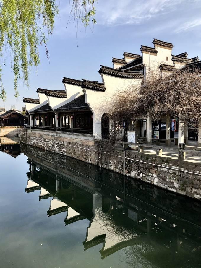 前男友又新女友也告诉我我问他喜欢吗他说喜欢，我问那女的喜欢他吗？他说谁知道他喜不喜欢？他是啥意思？游戏画面